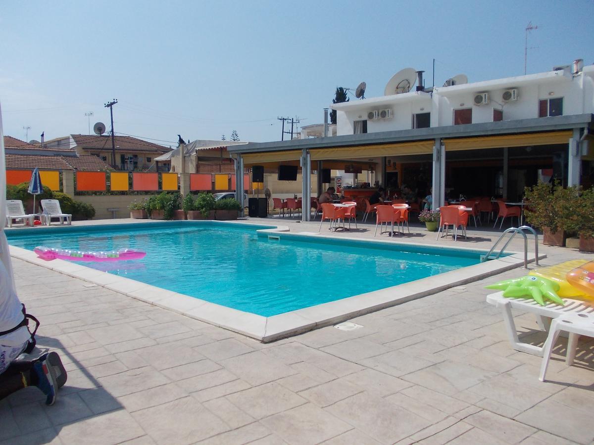 Kavos Central Gardens Aparthotel Exterior photo